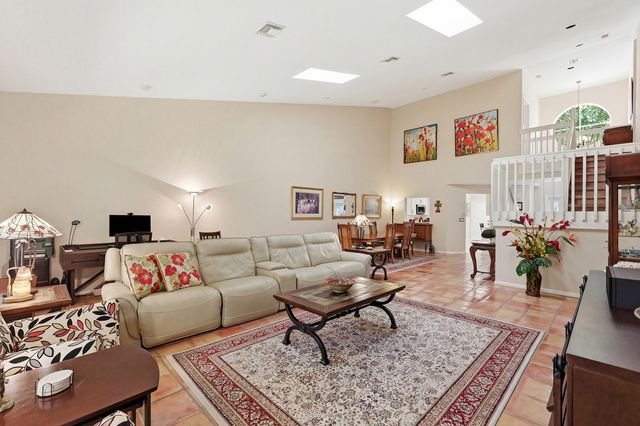 4115 Carriage Drive P2, Pompano Beach, FL 33069