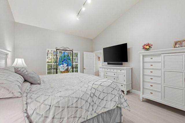 4115 Carriage Drive P2, Pompano Beach, FL 33069