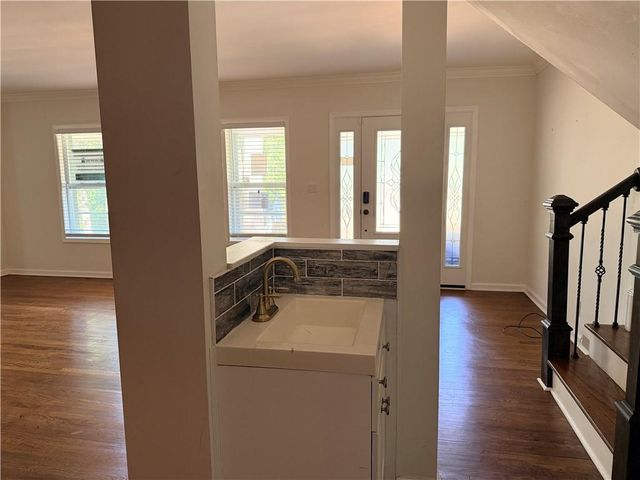 2340 Highview Road, Atlanta, GA 30311