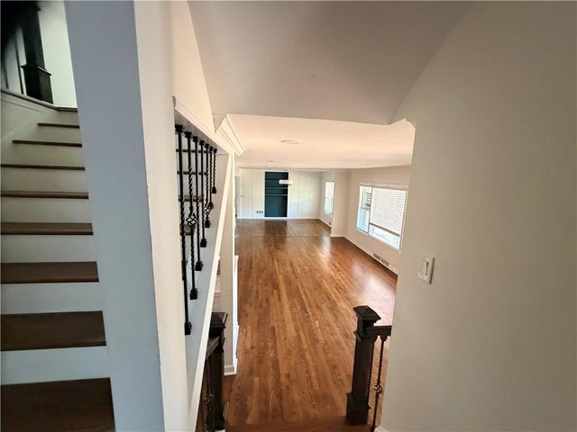 2340 Highview Road, Atlanta, GA 30311