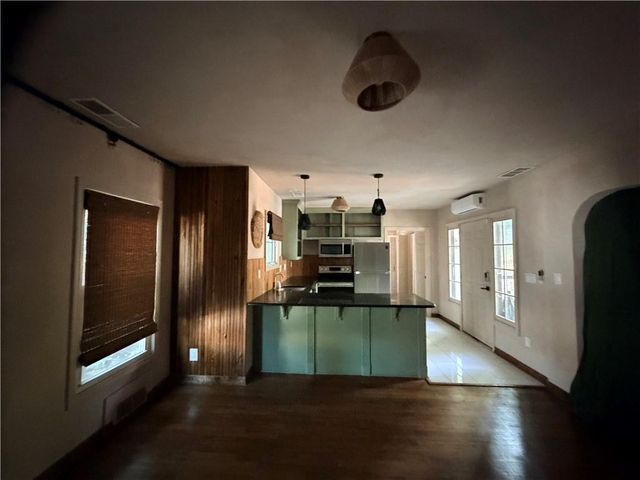 2340 Highview Road, Atlanta, GA 30311