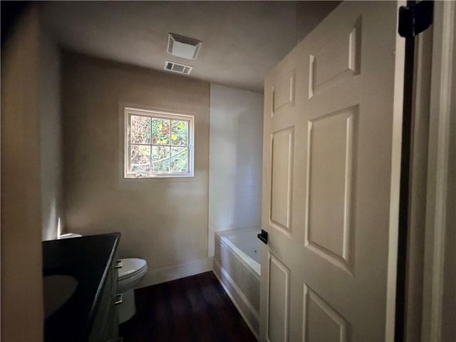 2340 Highview Road, Atlanta, GA 30311