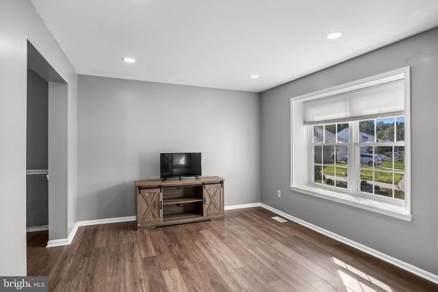 19 BELMONT CT, Sicklerville, NJ 08081