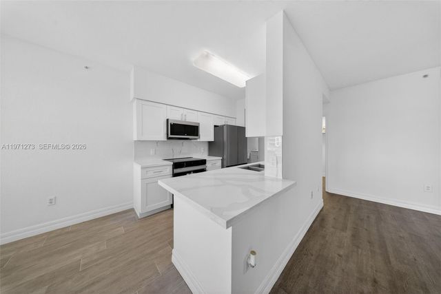 7925 Preserve Cir 316, Naples, FL 34119