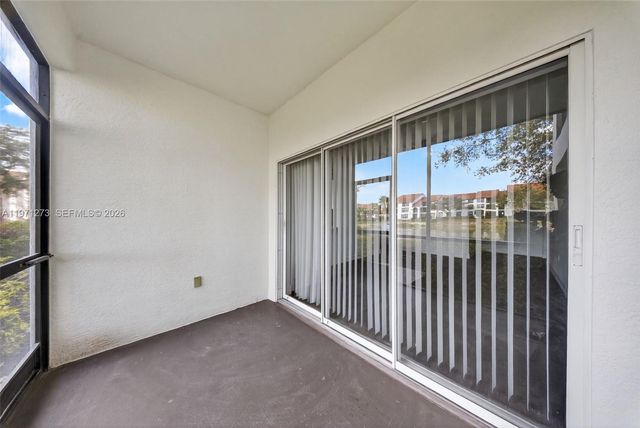 7925 Preserve Cir 316, Naples, FL 34119