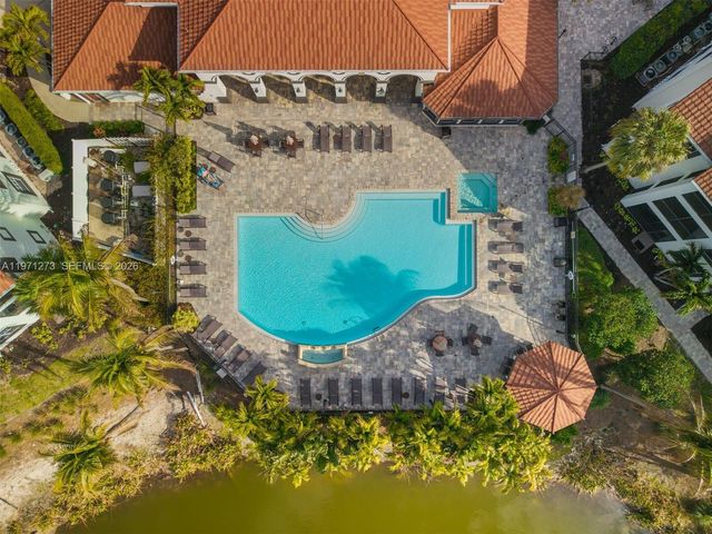 7925 Preserve Cir 316, Naples, FL 34119