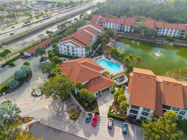 7925 Preserve Cir 316, Naples, FL 34119