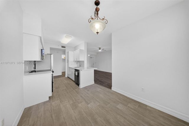 7925 Preserve Cir 316, Naples, FL 34119