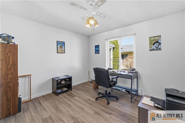 21 Celtis Plaza 21B, Monroe, NJ 08831