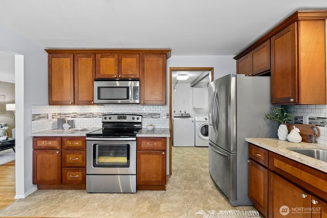 9723 Forest Avenue SW, Lakewood, WA 98498
