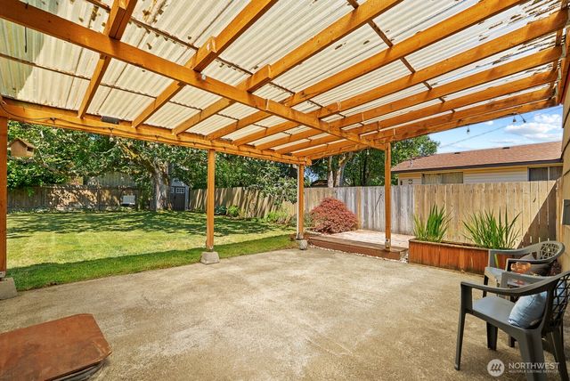 9723 Forest Avenue SW, Lakewood, WA 98498
