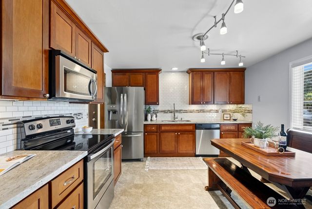 9723 Forest Avenue SW, Lakewood, WA 98498