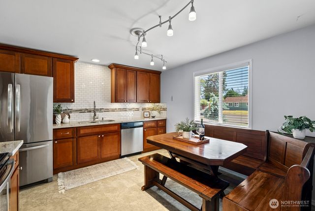 9723 Forest Avenue SW, Lakewood, WA 98498