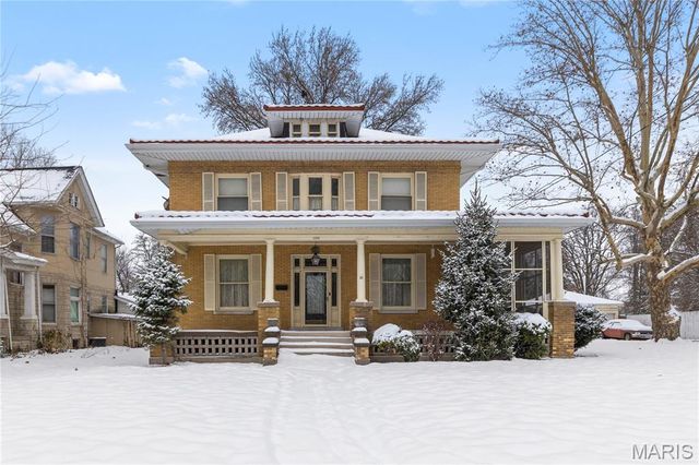 1106 Washington Avenue, Alton, IL 62002