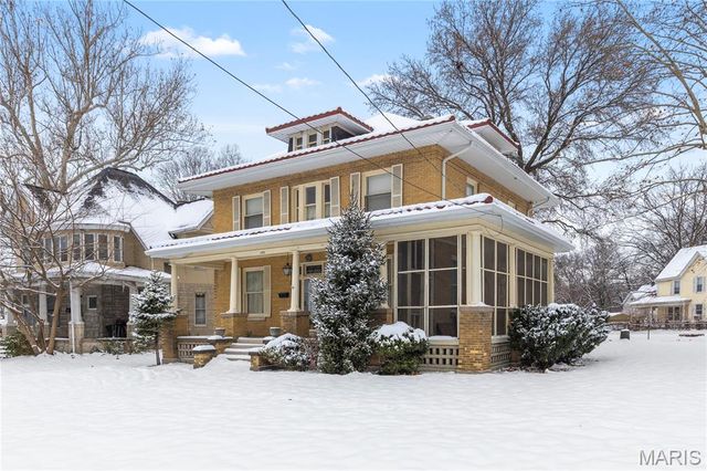 1106 Washington Avenue, Alton, IL 62002