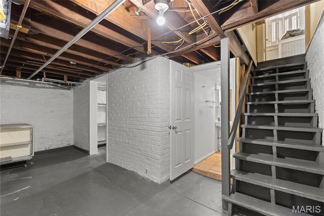 1106 Washington Avenue, Alton, IL 62002