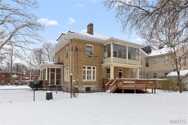 1106 Washington Avenue, Alton, IL 62002