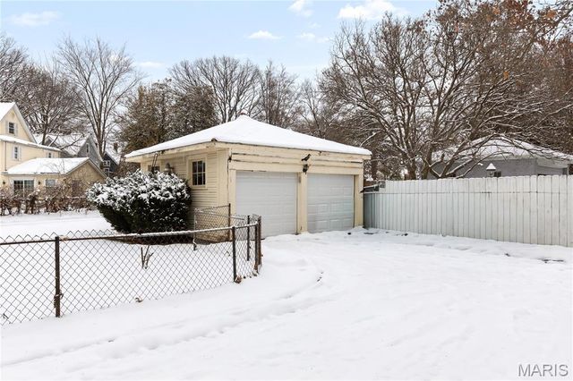 1106 Washington Avenue, Alton, IL 62002