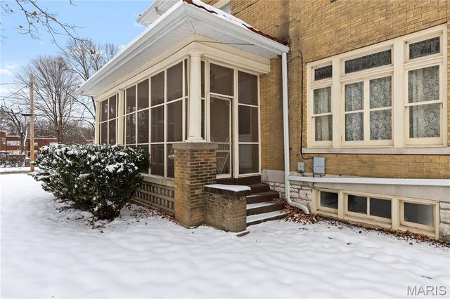 1106 Washington Avenue, Alton, IL 62002