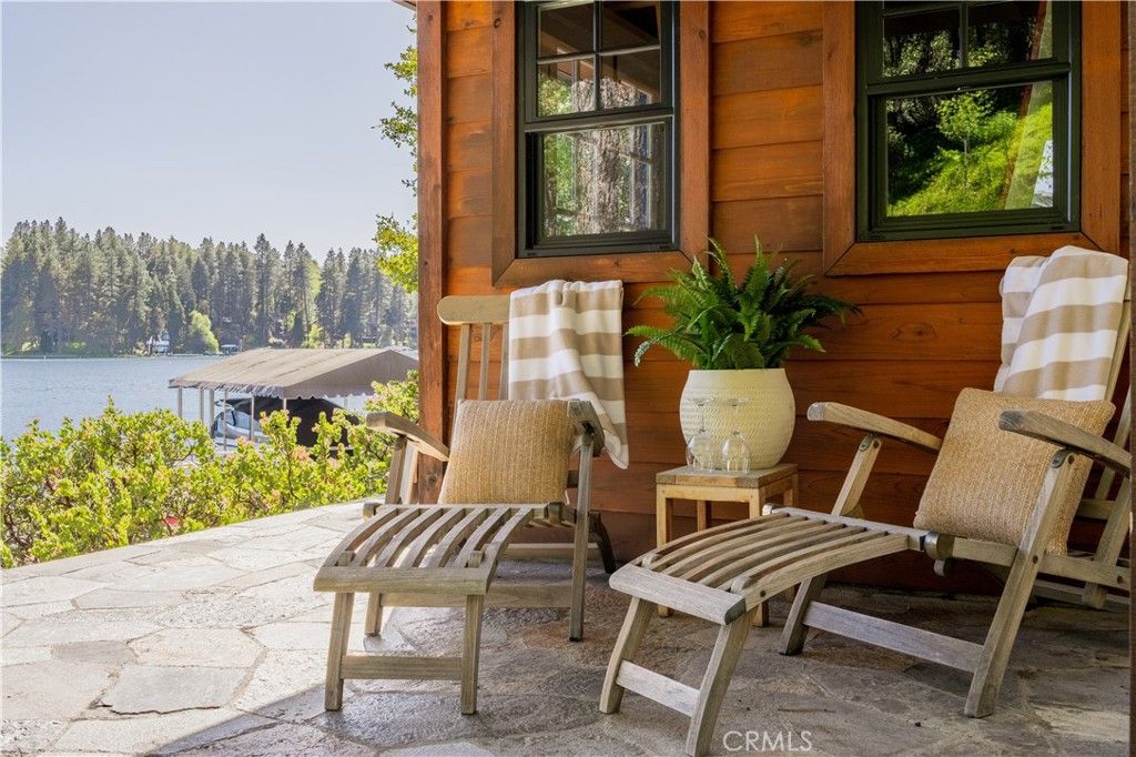 Image 1 of property listing at 406 N406B, Lake Arrowhead, CA 92352