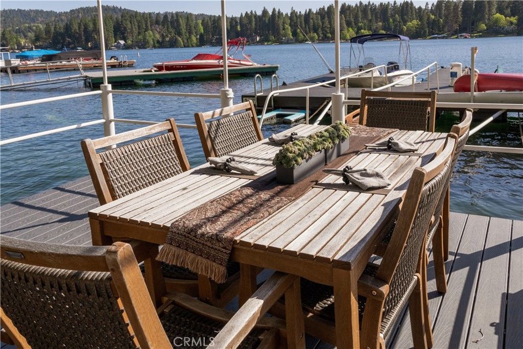 Image 17 of property listing at 406 N406B, Lake Arrowhead, CA 92352