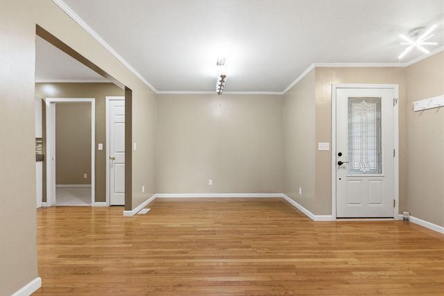 14331 ONTARIO DR, Hallsville, MO 65255