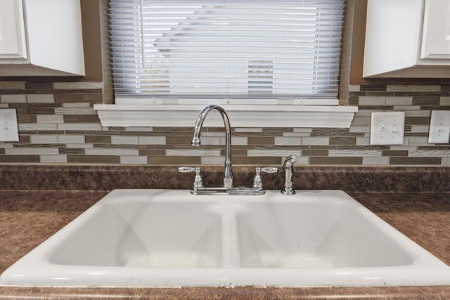 14331 ONTARIO DR, Hallsville, MO 65255