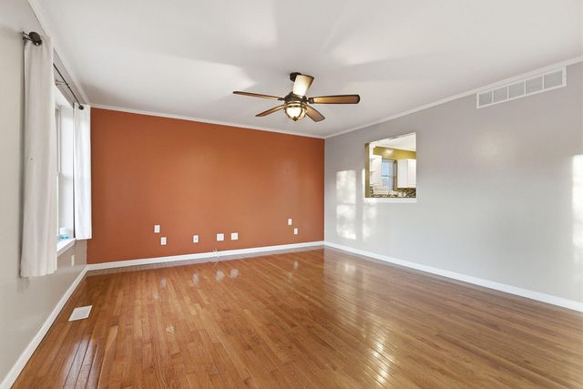 14331 ONTARIO DR, Hallsville, MO 65255