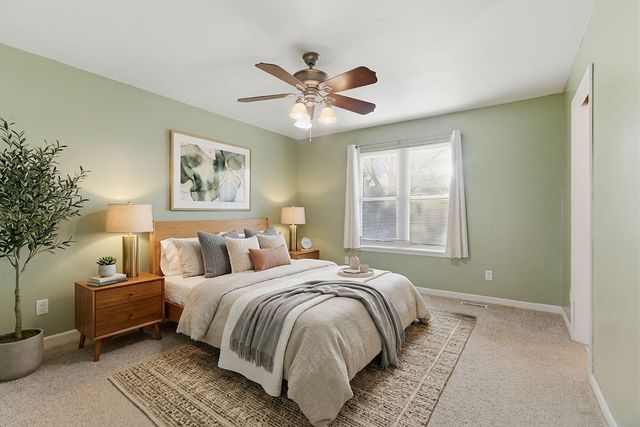 14331 ONTARIO DR, Hallsville, MO 65255