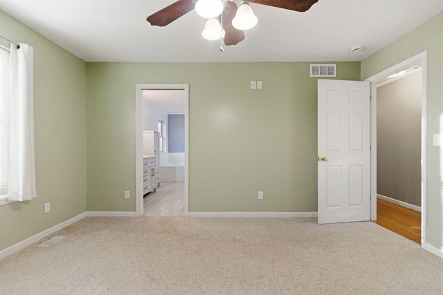 14331 ONTARIO DR, Hallsville, MO 65255