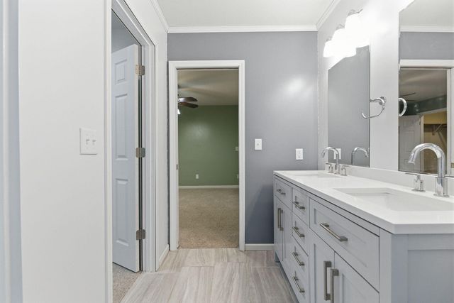 14331 ONTARIO DR, Hallsville, MO 65255