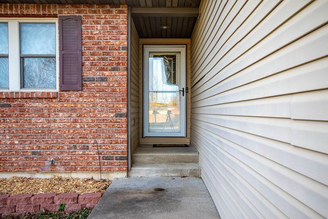 14331 ONTARIO DR, Hallsville, MO 65255