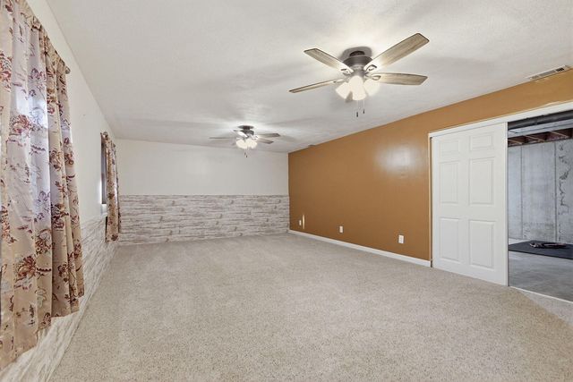 14331 ONTARIO DR, Hallsville, MO 65255