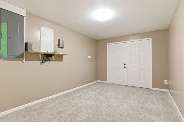 14331 ONTARIO DR, Hallsville, MO 65255