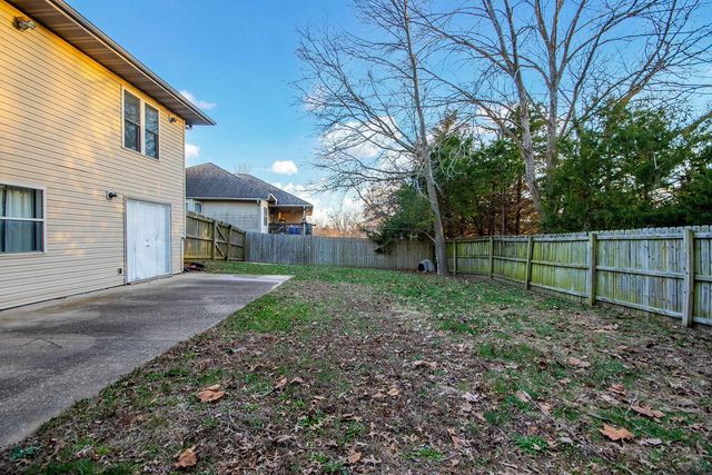 14331 ONTARIO DR, Hallsville, MO 65255