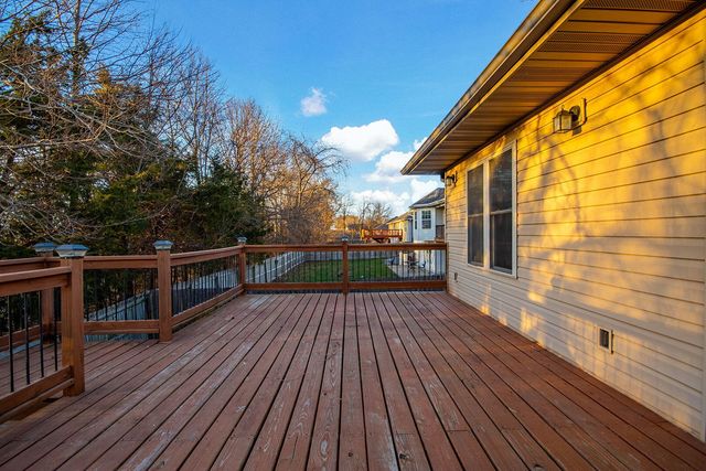 14331 ONTARIO DR, Hallsville, MO 65255