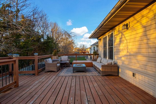 14331 ONTARIO DR, Hallsville, MO 65255