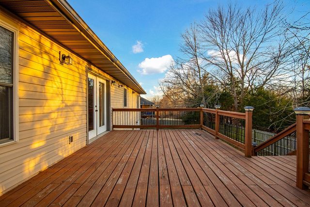 14331 ONTARIO DR, Hallsville, MO 65255