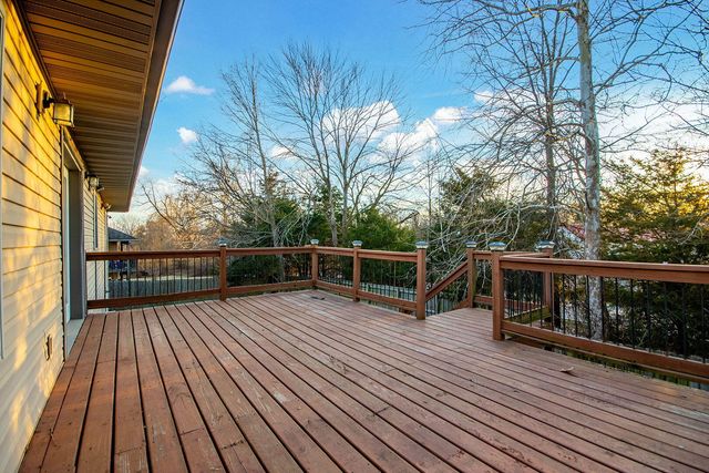 14331 ONTARIO DR, Hallsville, MO 65255