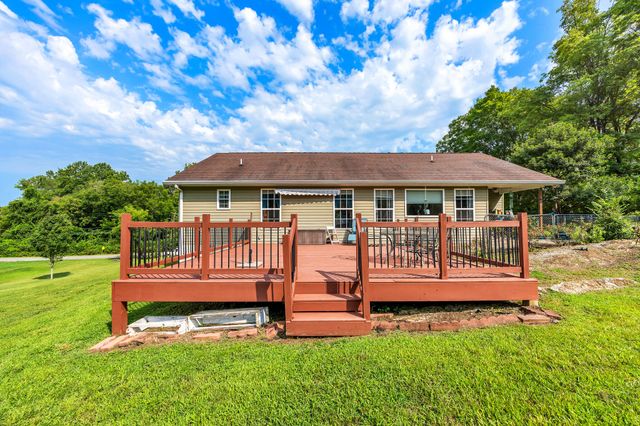 605 E Farrell Street, Niota, TN 37826