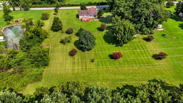 605 E Farrell Street, Niota, TN 37826