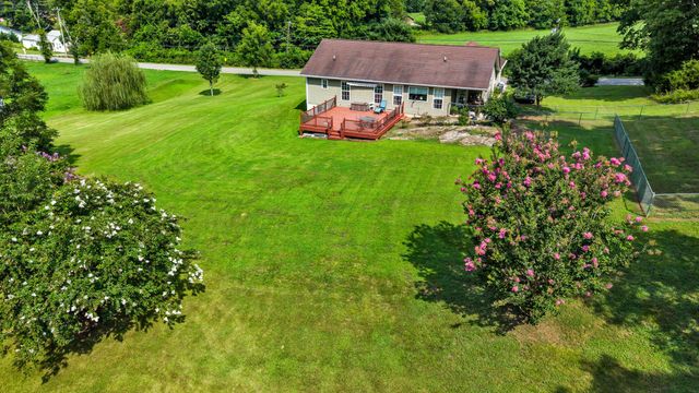 605 E Farrell Street, Niota, TN 37826