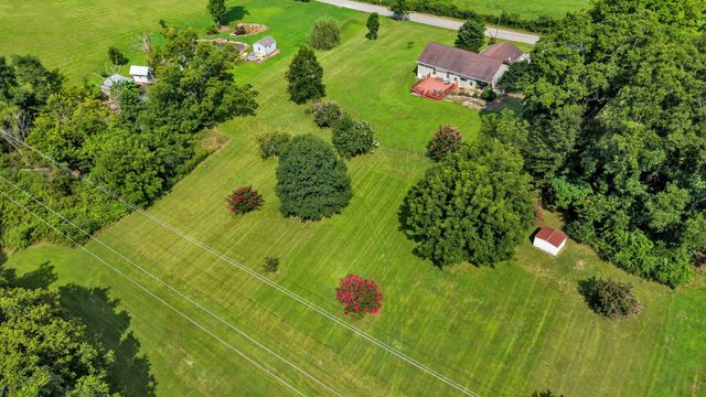 605 E Farrell Street, Niota, TN 37826