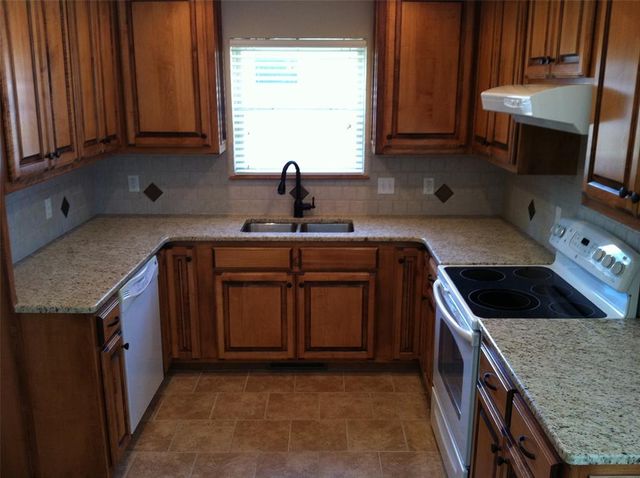 2733 Walnut Road, Norman, OK 73072