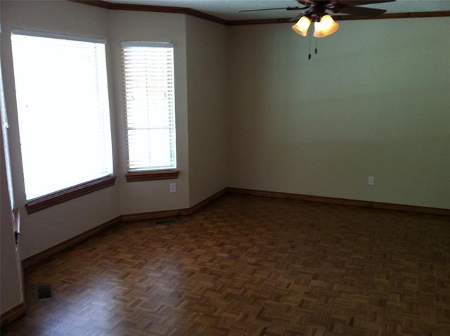 2733 Walnut Road, Norman, OK 73072