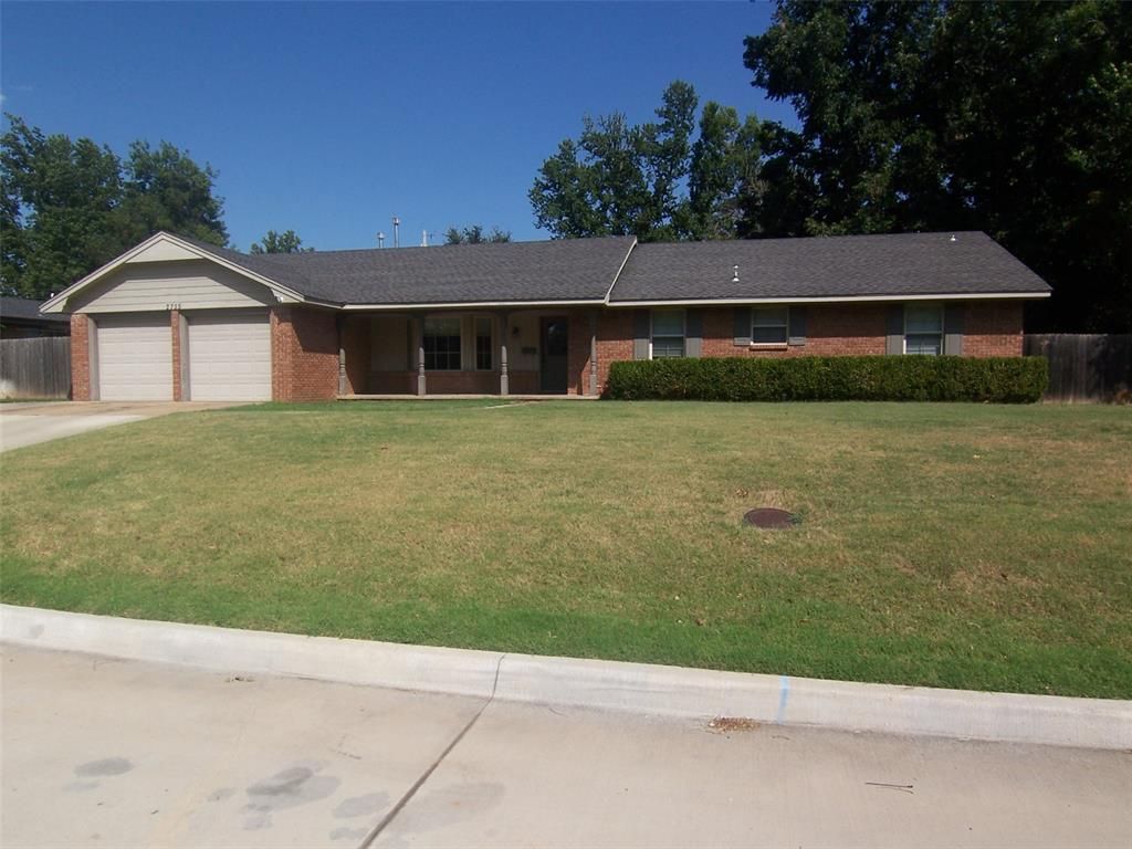 2733 Walnut Road, Norman, OK 73072