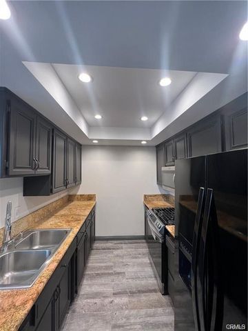 13920 Moorpark 204, Sherman Oaks, CA 91423