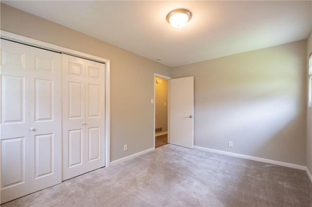 2660 Beacon Drive, Atlanta, GA 30349