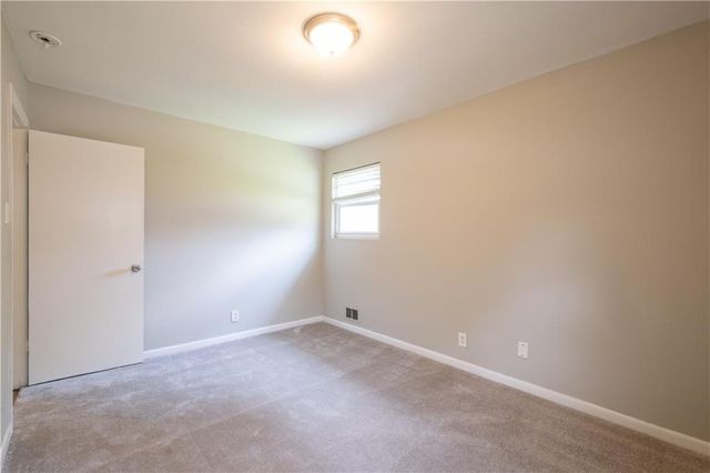 2660 Beacon Drive, Atlanta, GA 30349