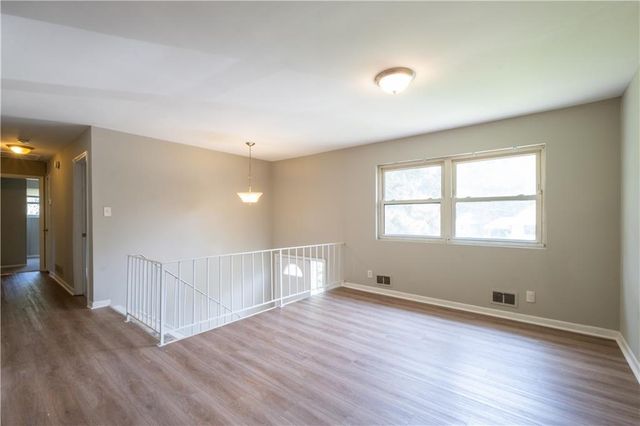 2660 Beacon Drive, Atlanta, GA 30349